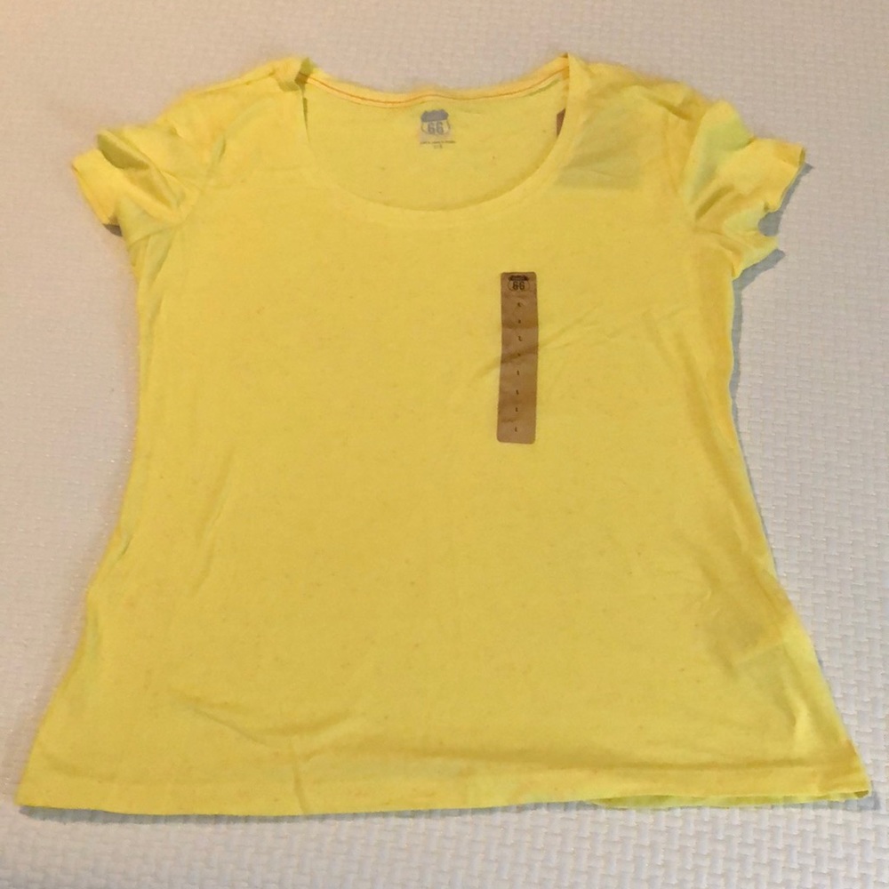 Route 66 Top Women's Size Large Yellow Pink Dots Short Sleeves NWT
